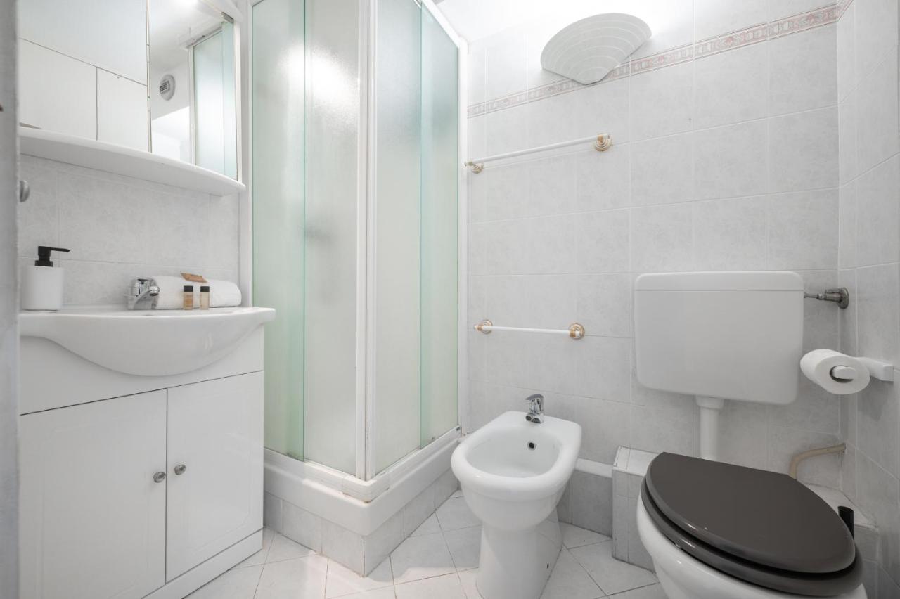 Appartement 4 Pers A 50M De La Plage, Avec Piscine Roquebrune-Cap-Martin Exterior foto